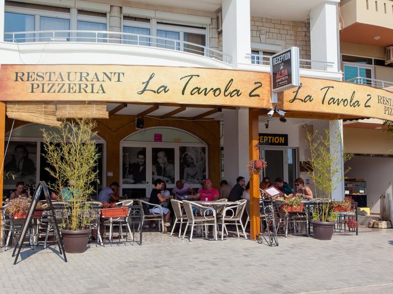 Art Apartments 307343