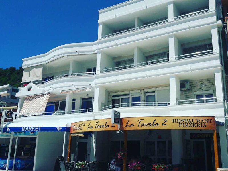 Art Apartments 307345