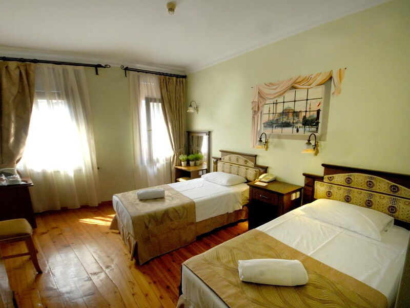 Artefes Hotel  194515