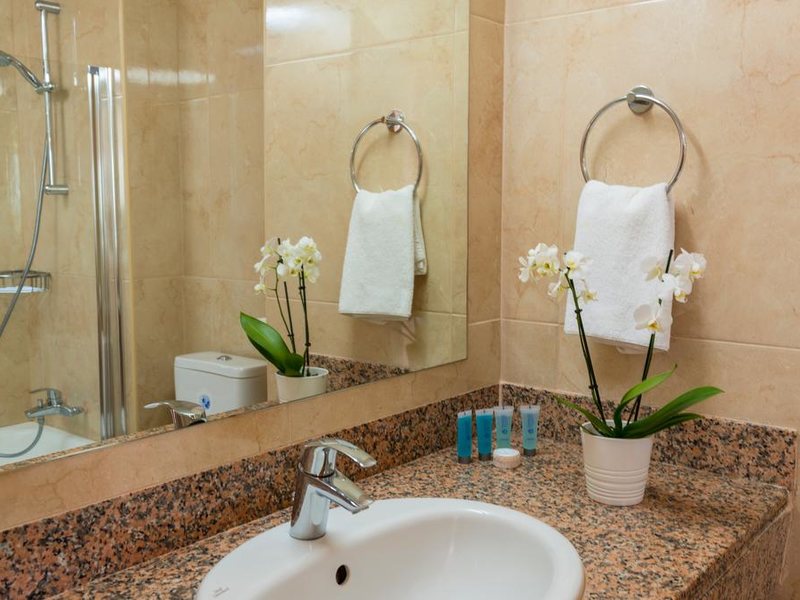 Ascos Coral Beach Hotel 271910