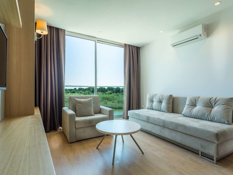 Aska Lara River Suites 182788