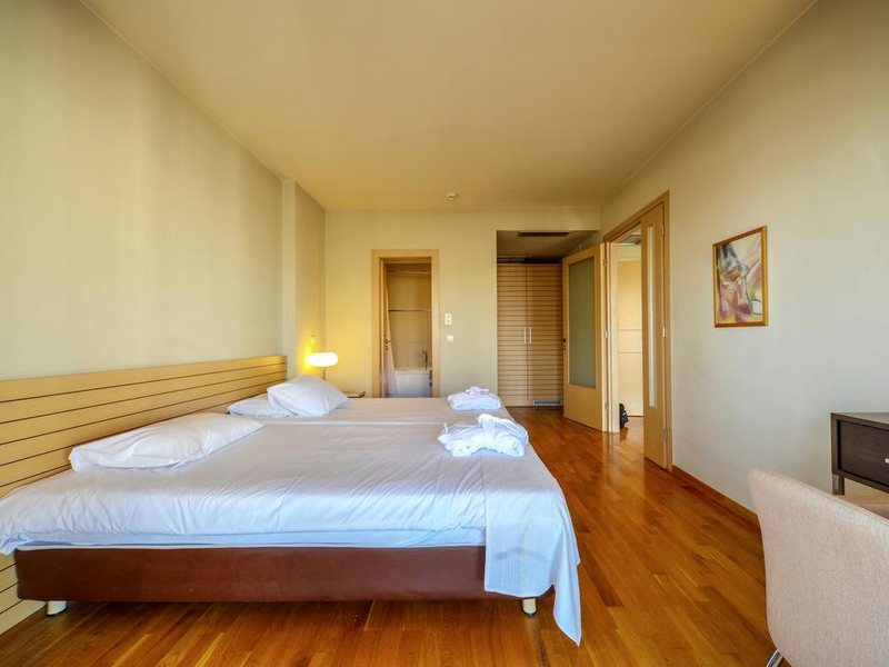 Astoria Hotel 257116