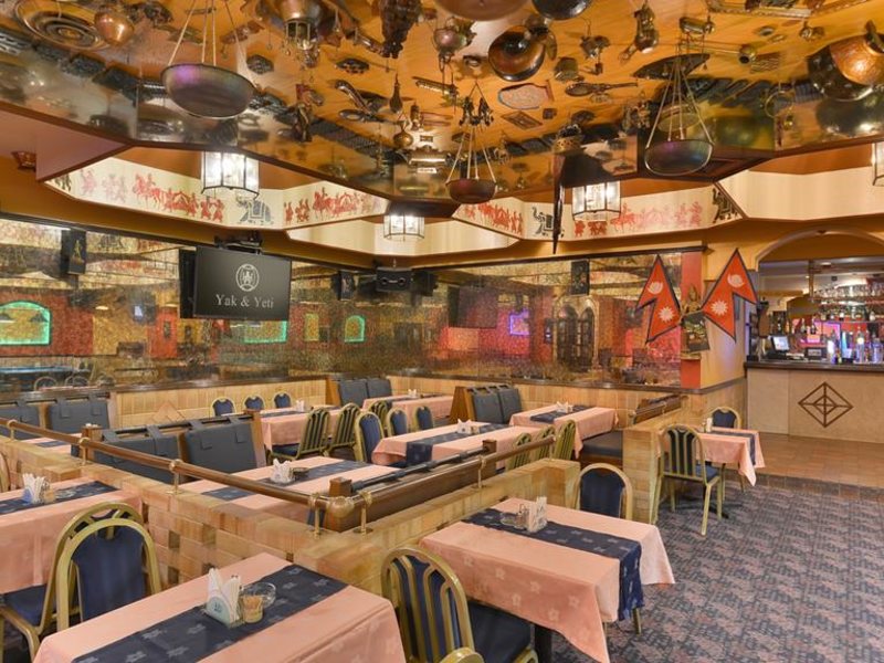 Astoria Hotel 300694