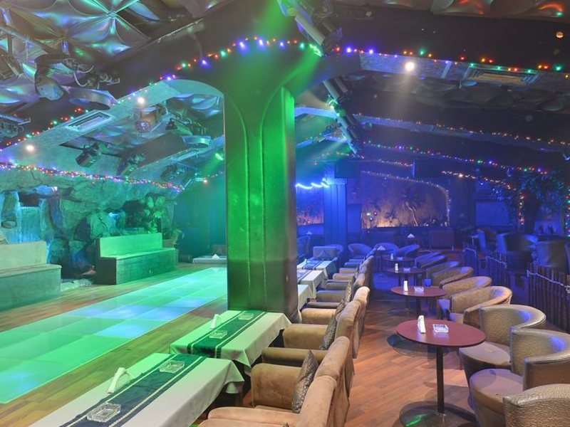 Astoria Hotel 300699