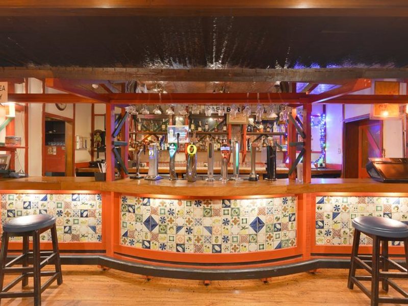 Astoria Hotel 300701