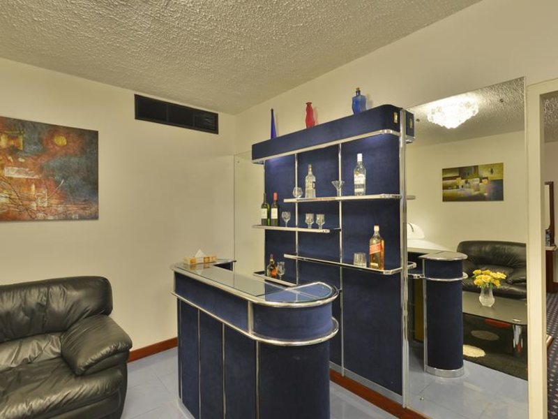 Astoria Hotel 300706