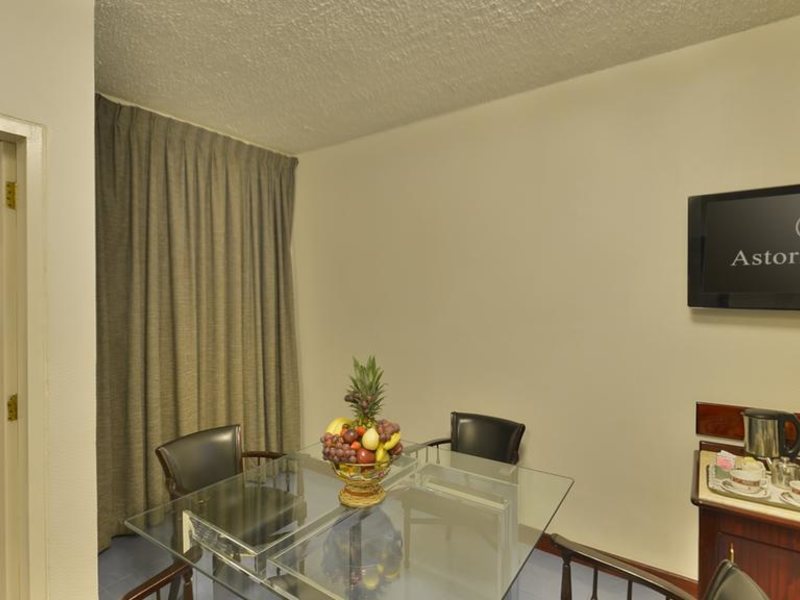 Astoria Hotel 300708