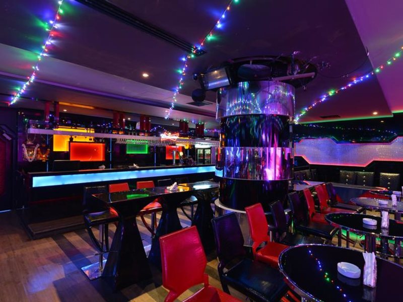 Astoria Hotel 300709