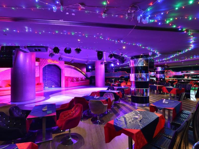 Astoria Hotel 300710