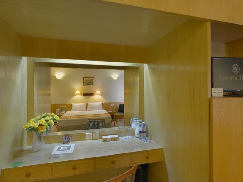 Astoria Hotel 300714