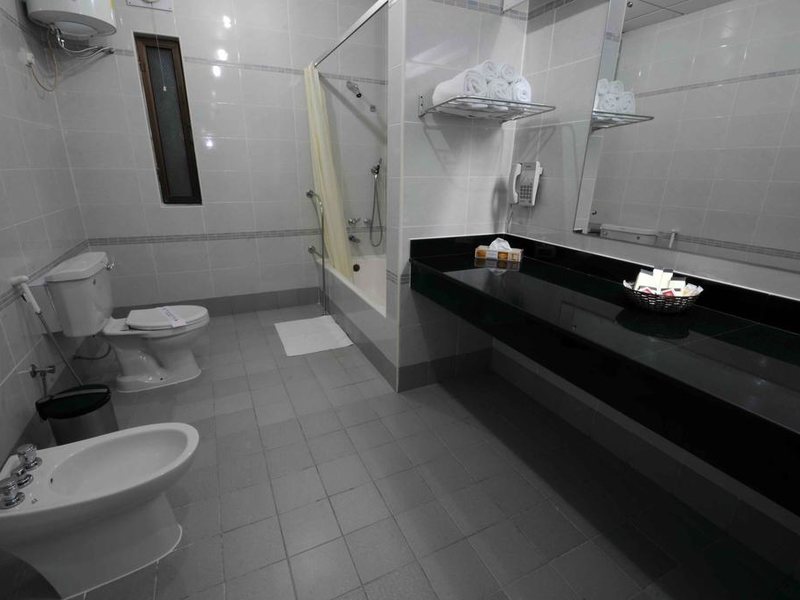 Astoria Hotel 300721