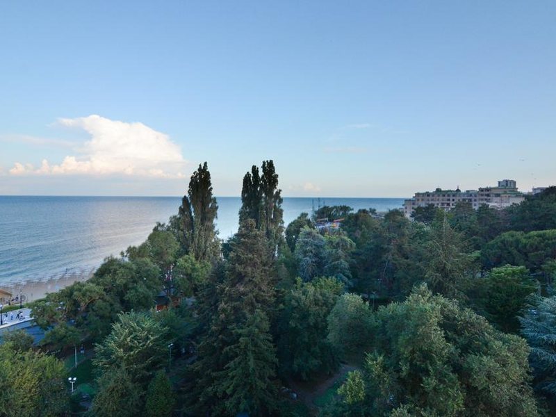 Astoria (Golden Sands)  163760