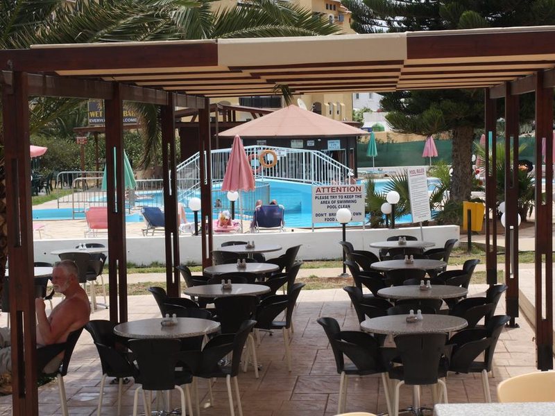 Astreas Beach Hotel Apts  204683