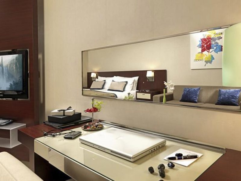 Athenaeum Intercontinental 78741