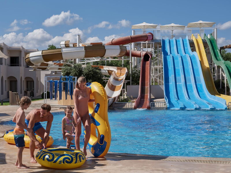 Atlantica Ocean Beach Resort 327504