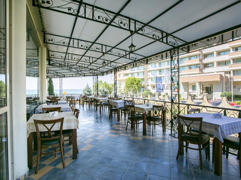 Atrium Beach Hotel & Residence 309621