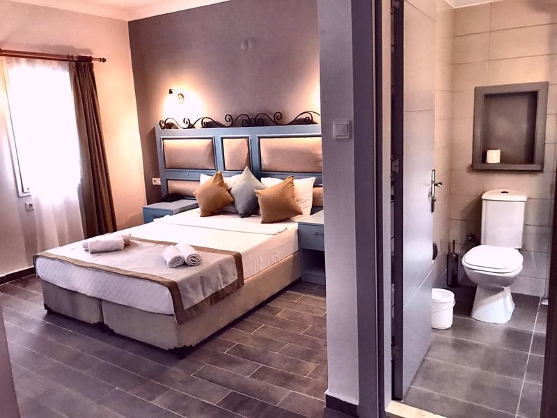 Atrium Hotel  184093