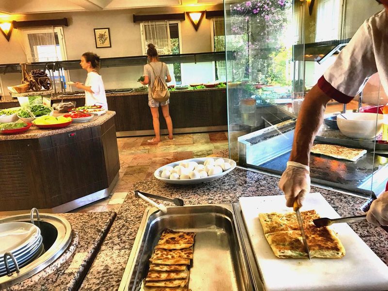 Atrium Hotel  184109