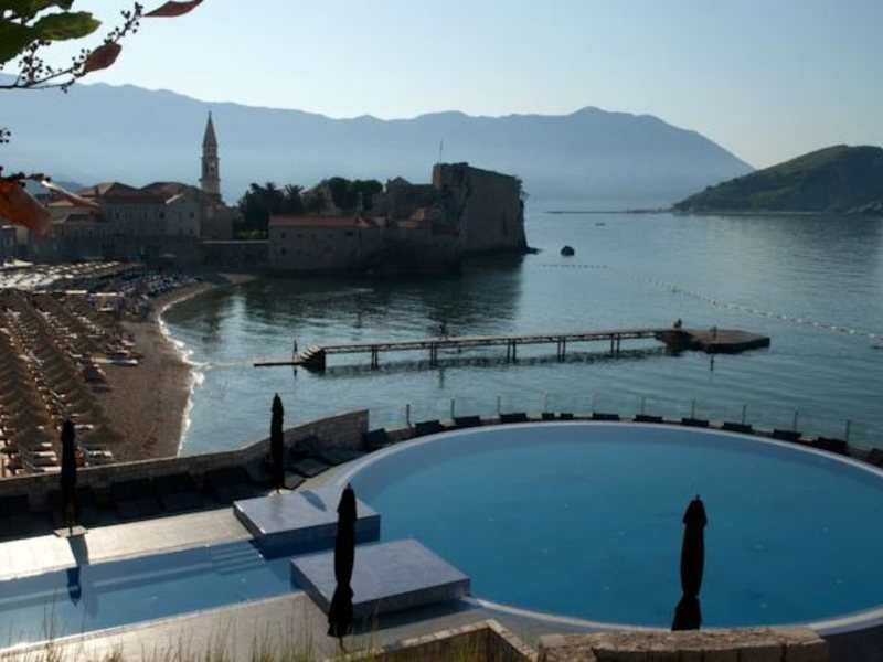 Avala Resort & Villas 71774