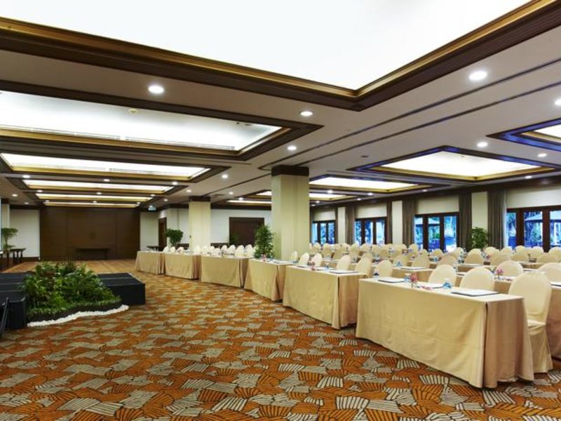 Avani Pattaya Resort & Spa (ех 139475