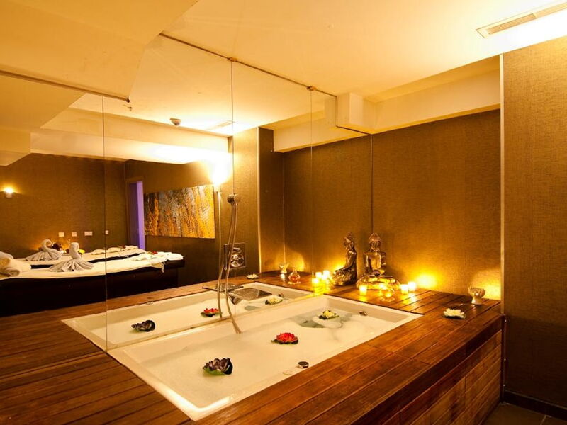Avantgarde Hotel Levent 240414