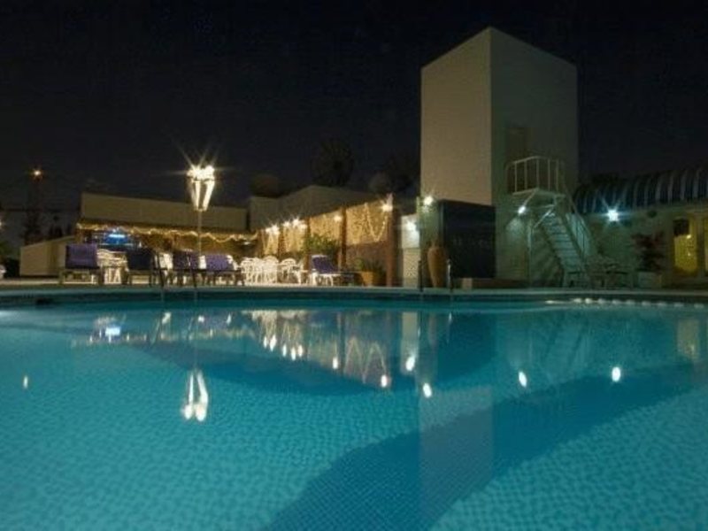 Avari Dubai Hotel 45475