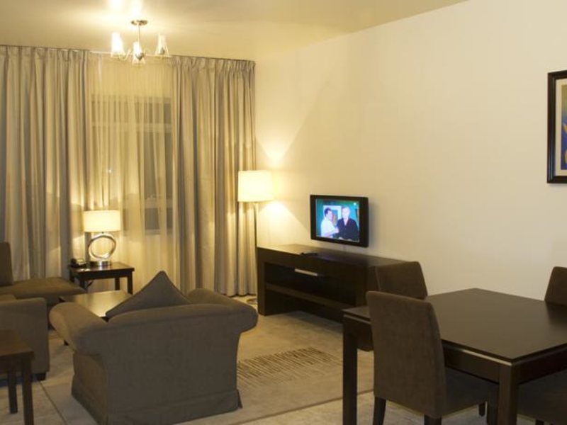 Avari Hotel Apartments Al Barsha 132110