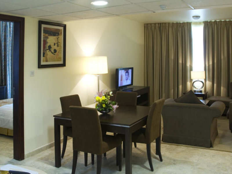 Avari Hotel Apartments Al Barsha 132111