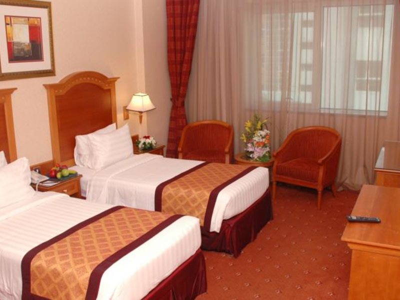 Avenue Hotel (ех 48134