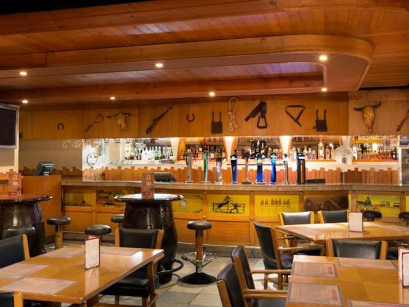 Avenue Hotel (ех 48135