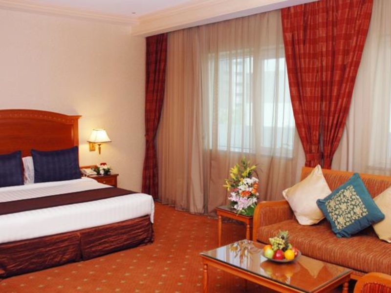 Avenue Hotel (ех 48136