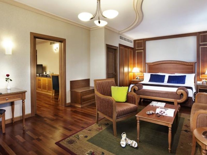 Avenue Hotel (ех 48139