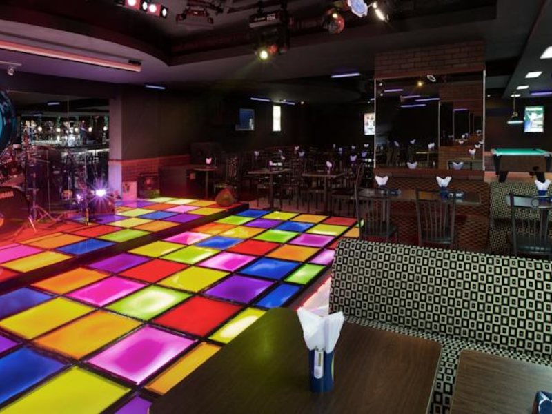 Avenue Hotel (ех 48144