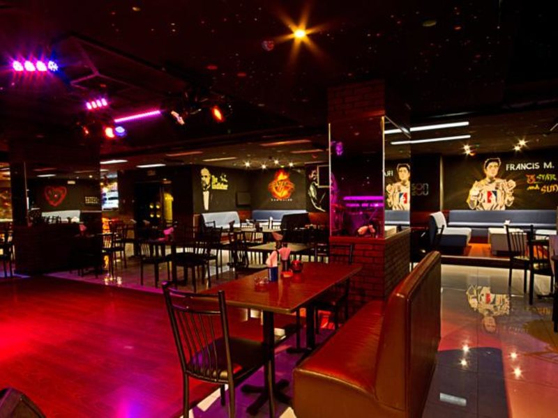 Avenue Hotel (ех 48147