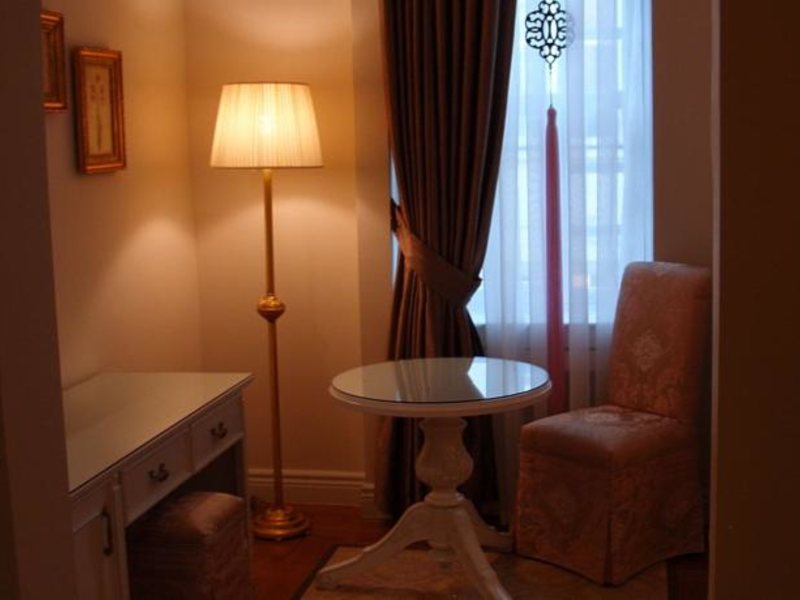 Avicenna Hotel 62890