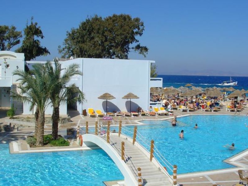 Avra Beach Resort Hotel & Bungalows 84402
