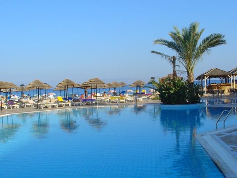 Avra Beach Resort Hotel & Bungalows 84409