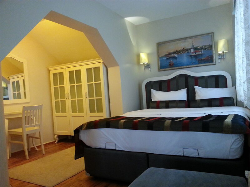 Away Suites Hotel 304982