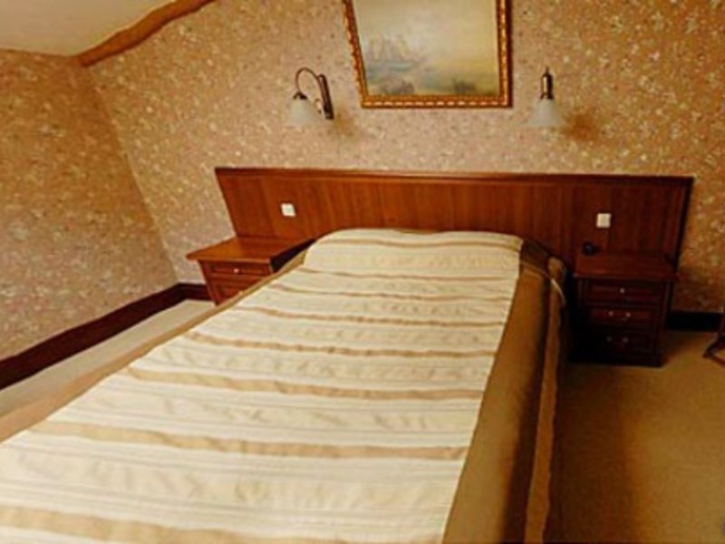 Ayvazovsky Hotel 11950