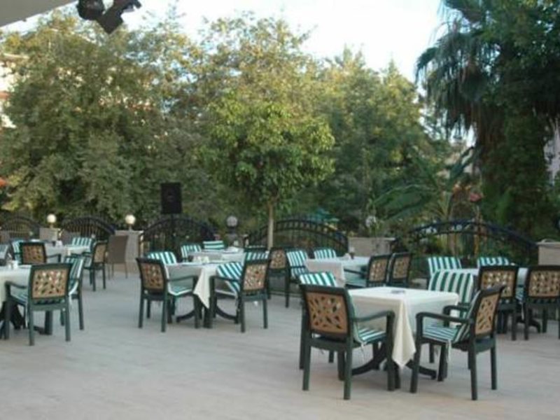 Azalea Apart Hotel  281302