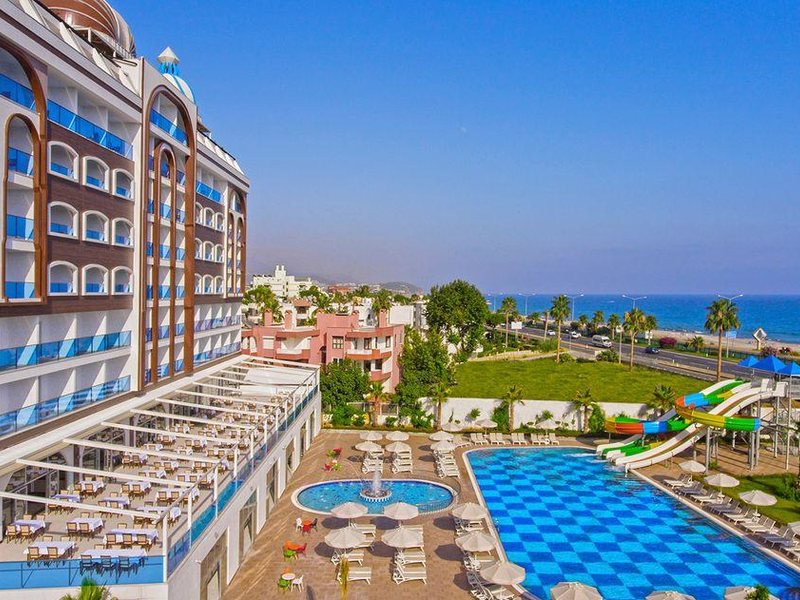 Azur Resort & Spa 293948