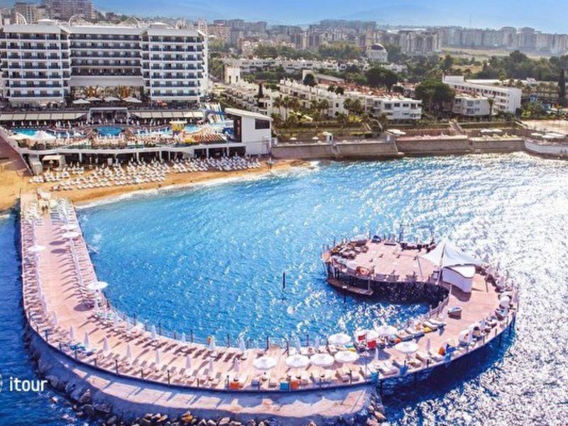 Azur Resort & Spa 293950