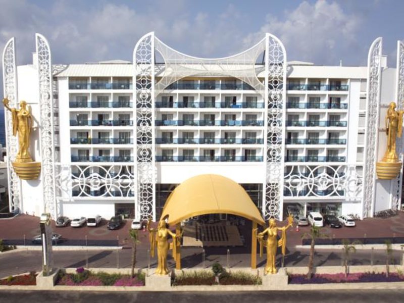 Azura Deluxe Resort & Spa 58626