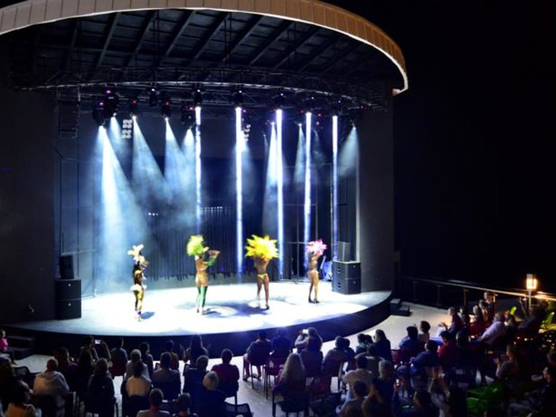 Azura Deluxe Resort & Spa 58629