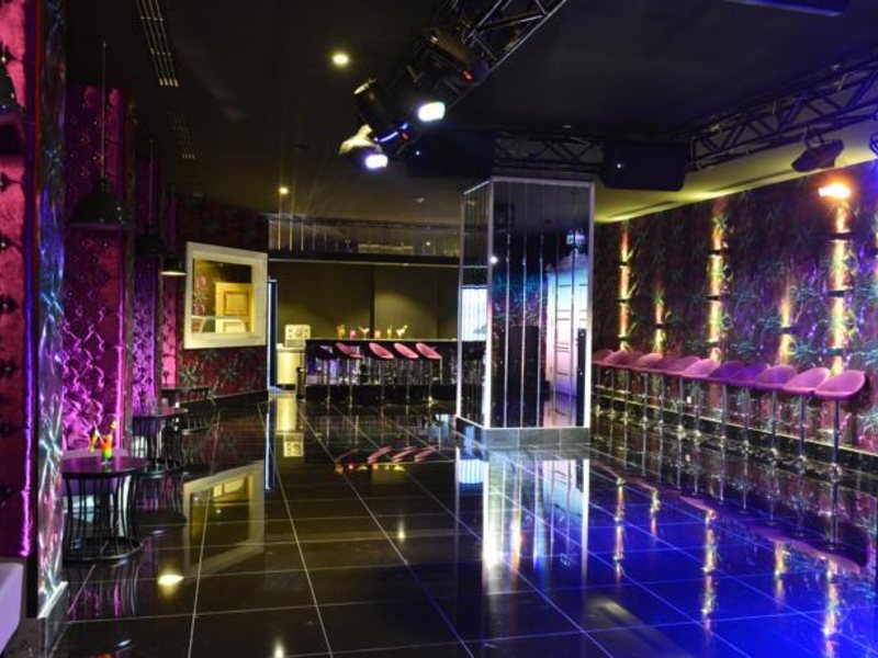 Azura Deluxe Resort & Spa 58643