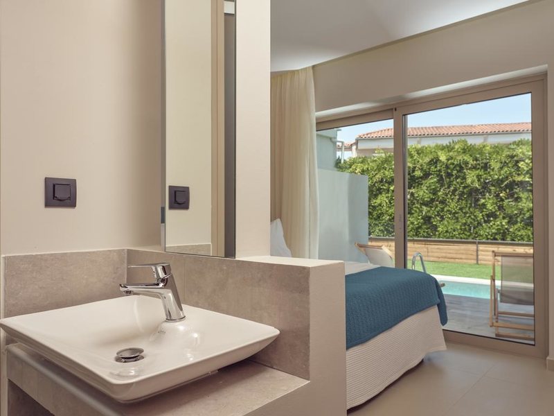 Azure Resort & Spa 305518