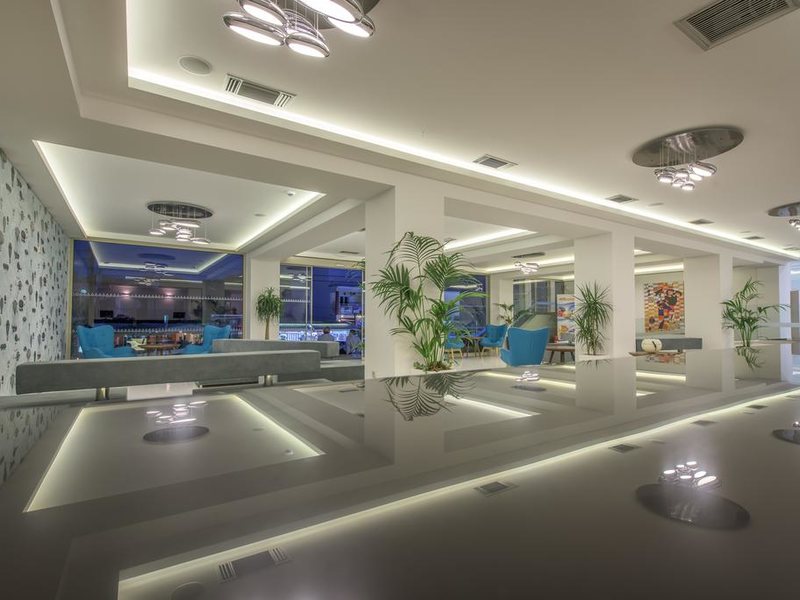 Azure Resort & Spa 305529