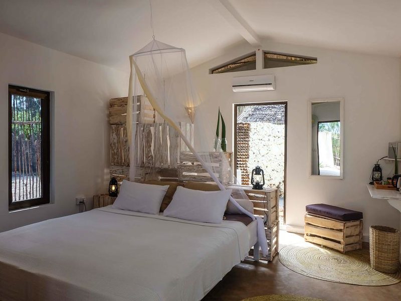 B4 Beach Club 321534