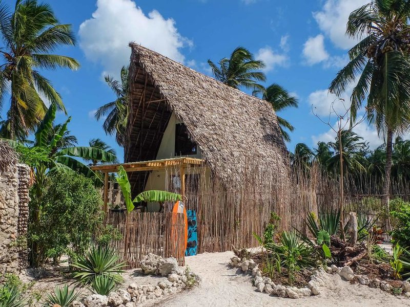 B4 Beach Club 321537