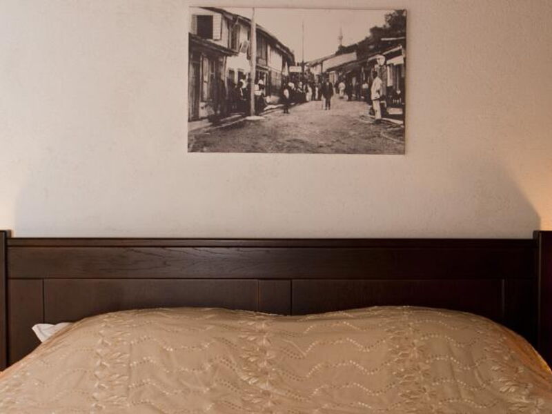 BAZAR 67186